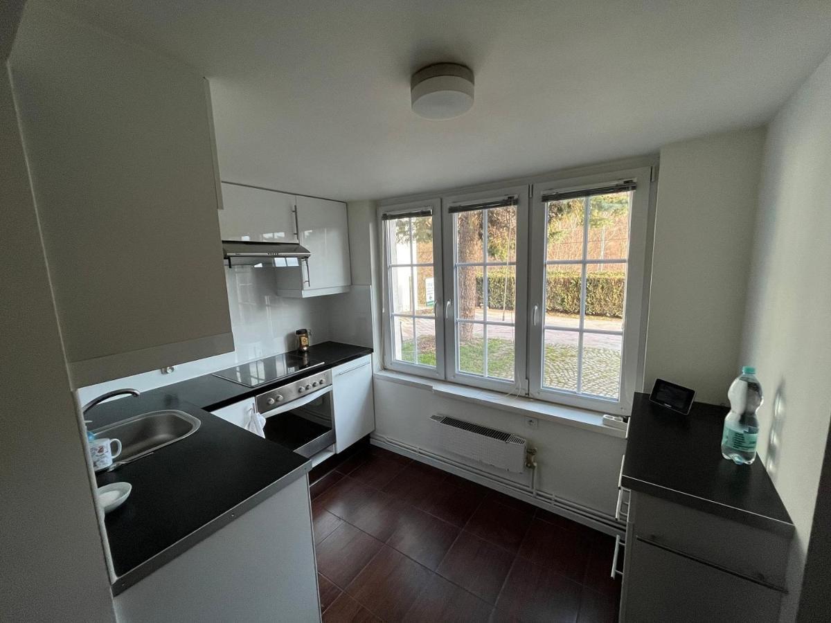 Zielone Wzgorze Hostel Walbrzych Bagian luar foto